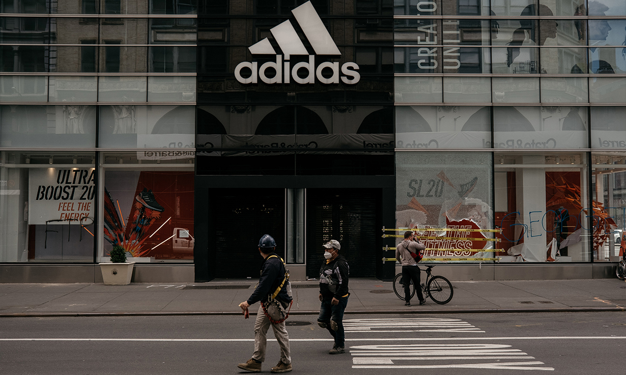 线上与实体店呈两级发展，adidas  释出最新财务报告