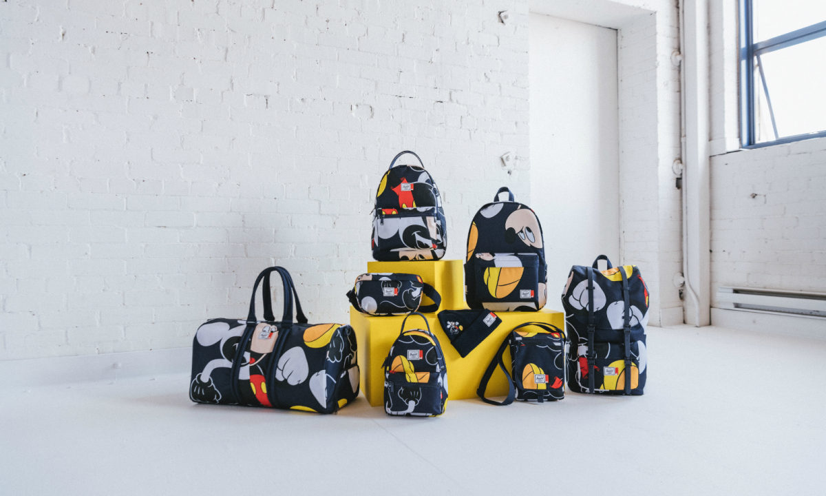 Herschel Supply 联名迪⼠尼发布全新合作系列
