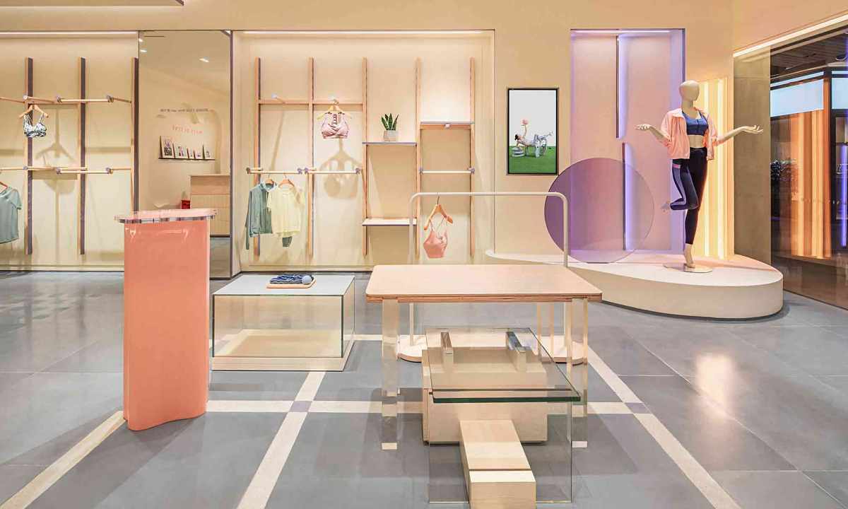 城市运动游乐场 ，设计师运动服品牌 MAIA ACTIVE 华北首店开业