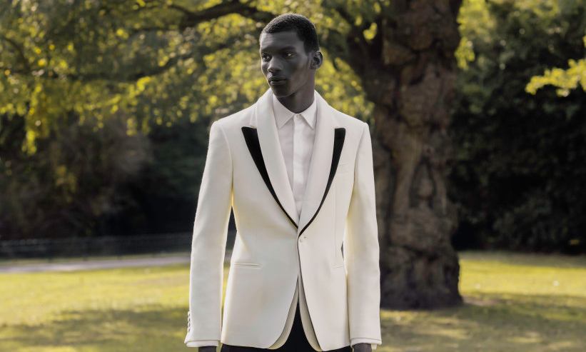 伦敦买手店 MATCHESFASHION 邀请 Sarah Burton 创作胶囊系列