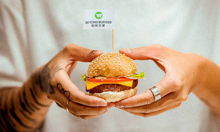 别样肉客联手 DOE 发布合作系列