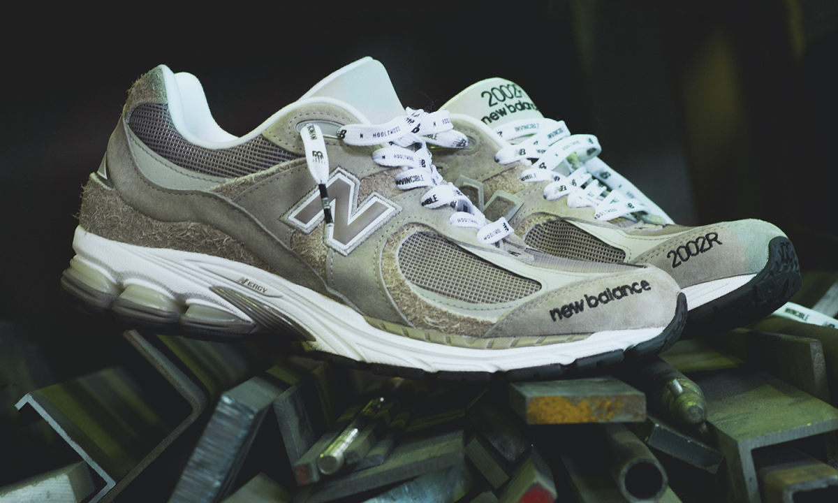 INVINCIBLE x N.HOOLYWOOD x New Balance 三方联名 ML2002RV 正式登场