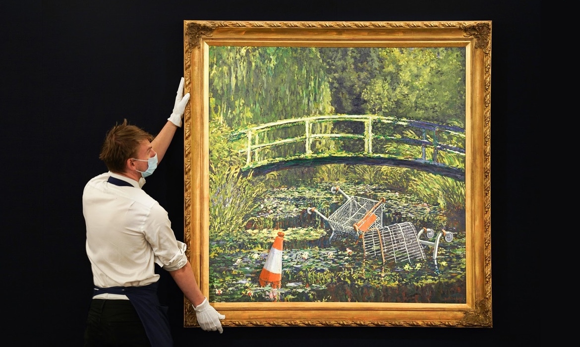 Banksy 作品《Show Me the Monet》拍出近 1,000 万美元价格