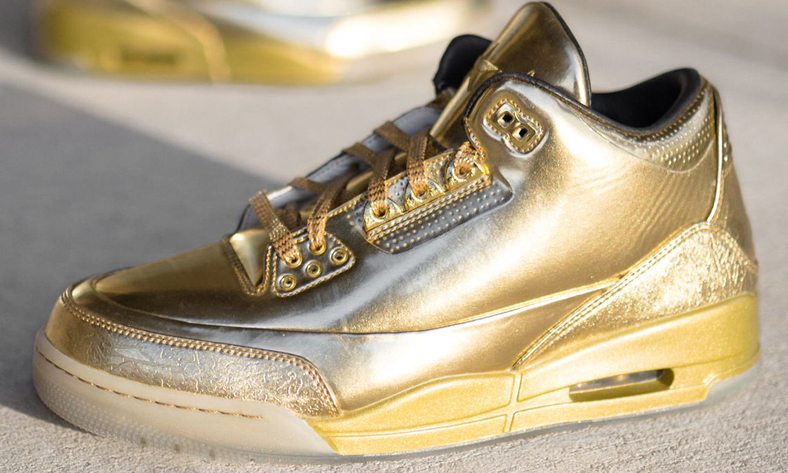 细节近赏全球限量 10 双的 Usher x Air Jordan III PE