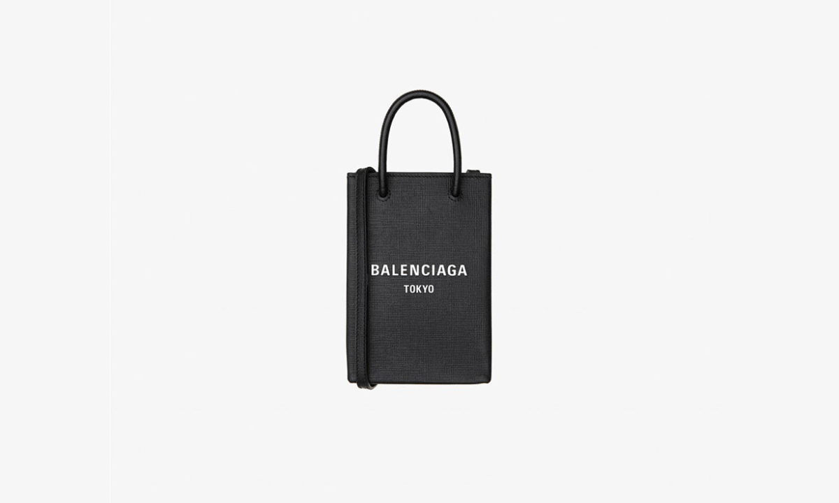 纪念东京青山店重新开幕，BALENCIAGA 推出限定系列