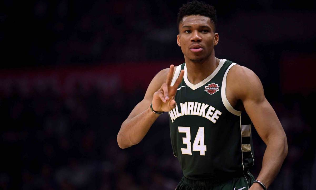 NBA 史上最大合同诞生，「字母哥」5 年 2.28 亿美元续约雄鹿