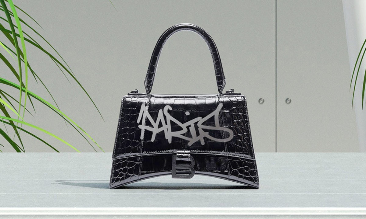 在手袋上标记你的名字，BALENCIAGA 将开启客制化服务