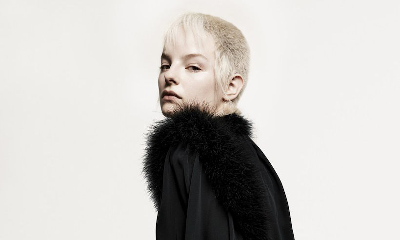 SAINT LAURENT 释出 2021 春夏系列型录