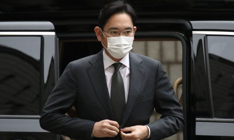 三星继承人因受贿丑闻被判有期徒刑