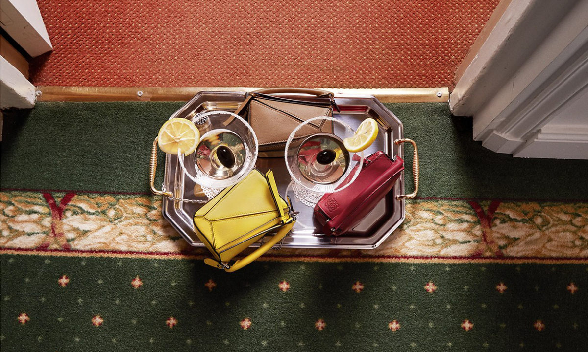 新一代经典系列，LOEWE 推出超迷你版本 Puzzle 手袋