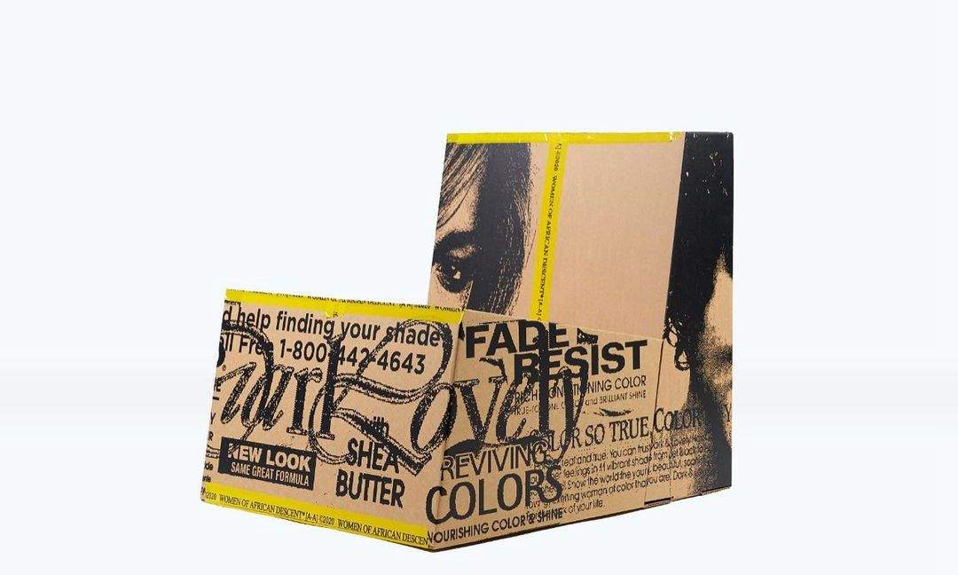 Virgil Abloh 携创意团队推出「纸板椅」