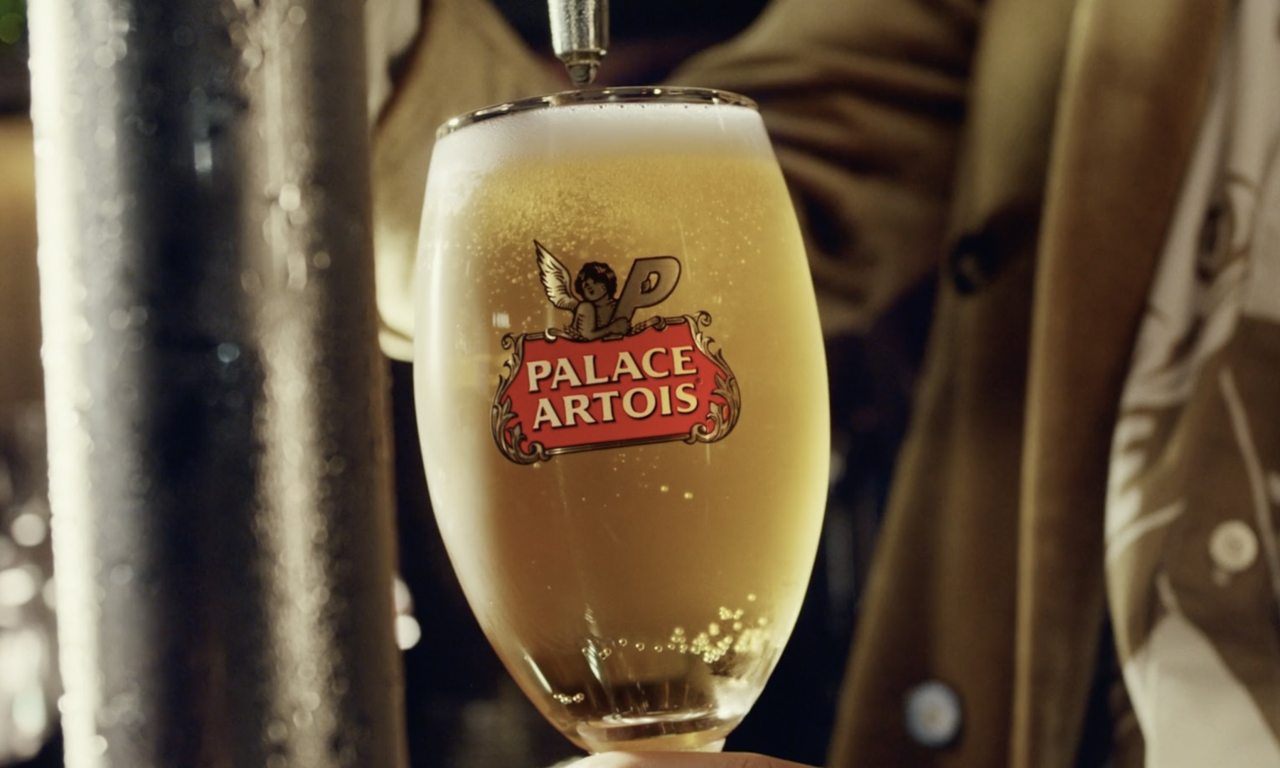PALACE x Stella Artois 联名全系列释出