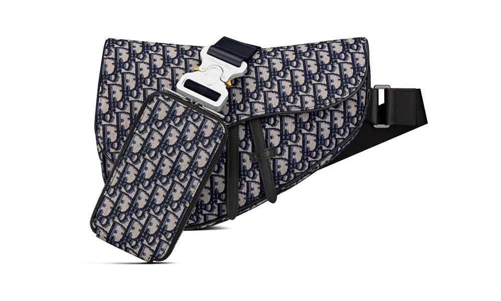 DIOR MEN 正式发布 2021 春夏系列 Maxi Saddle 包袋