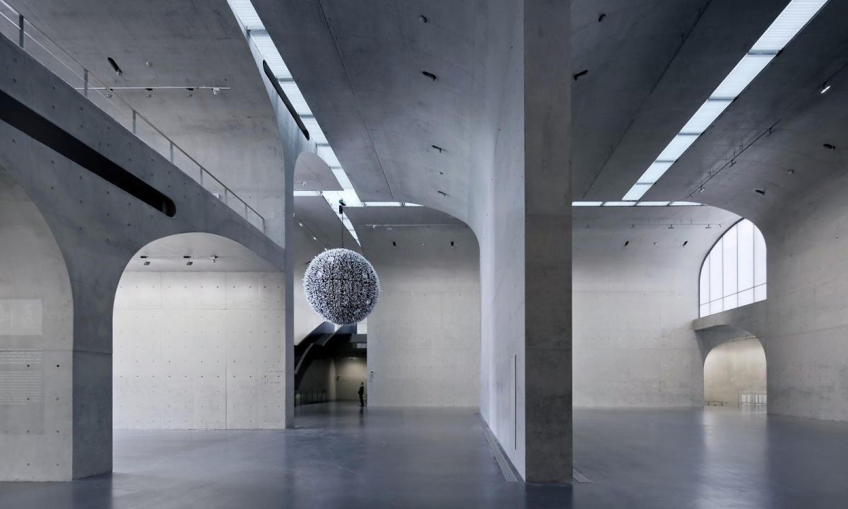 DIOR 将于今年四月在上海发布 2021 秋季系列