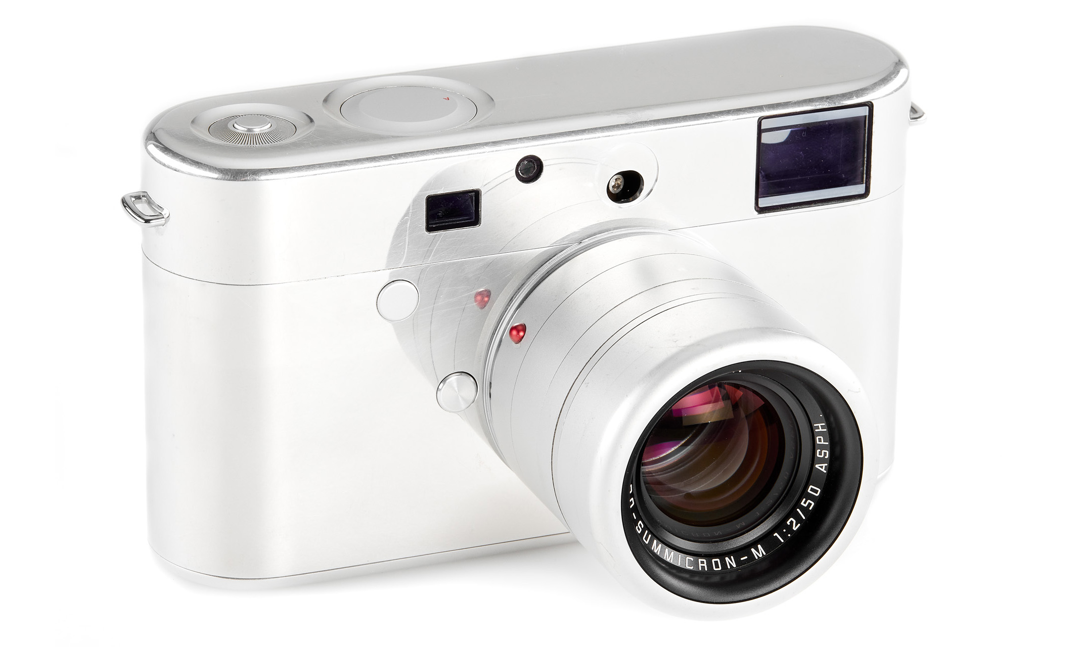 大师联合设计，百万 Leica 开启拍卖