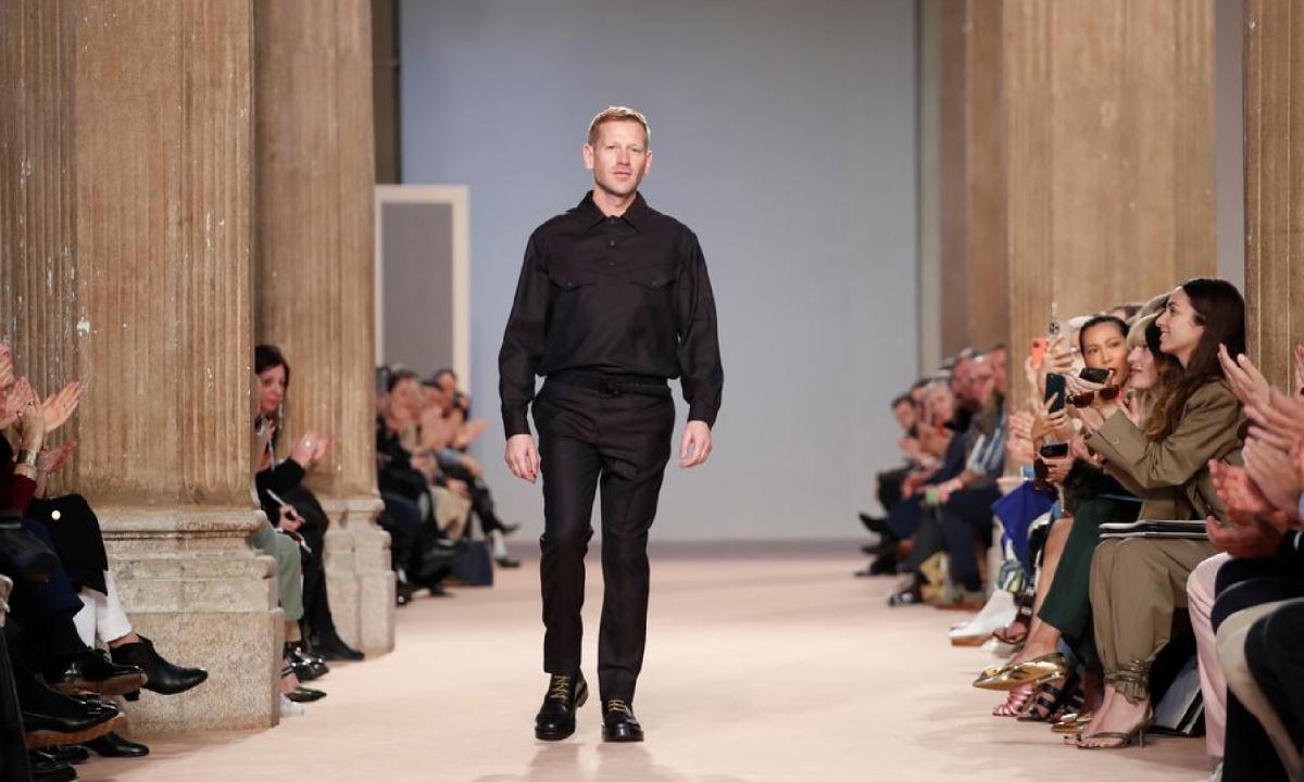 Salvatore Ferragamo 创意总监 Paul Andrew 将离职