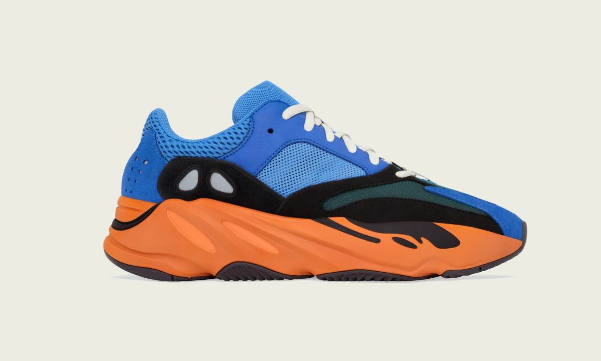 彩色信仰，adidas Originals 推出 YEEZY 700 Bright Blue 鞋款
