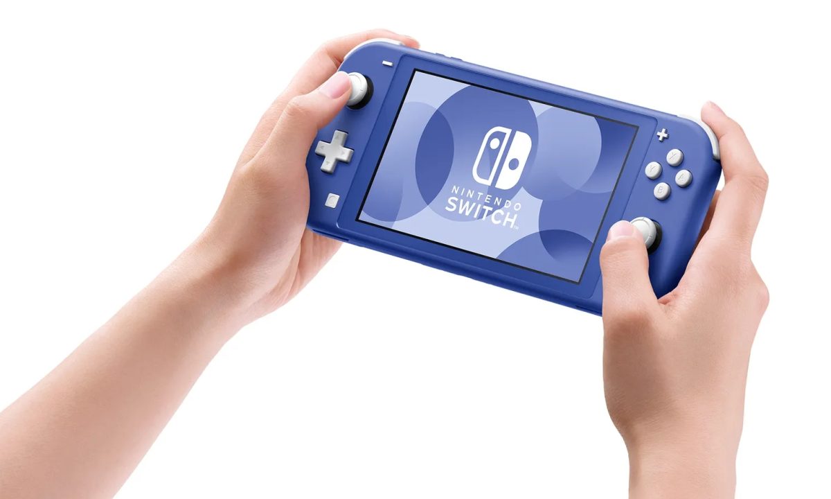 任天堂全新推出蓝色 Switch Lite