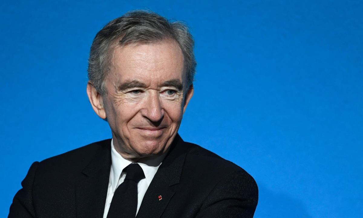 LVMH CEO Bernard Arnault 过去一年身价涨幅达到 1,100 亿美元
