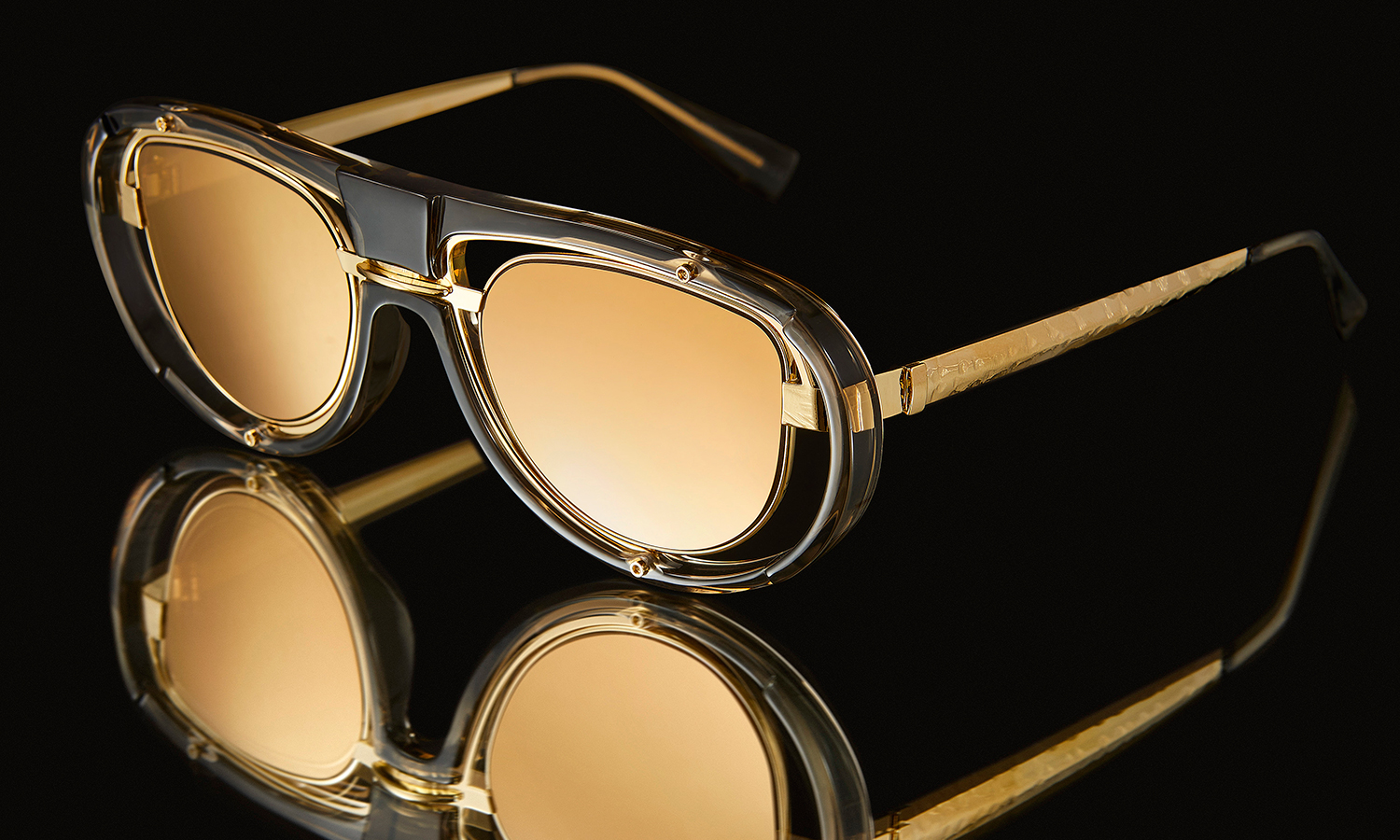 柏林眼镜品牌 KUBORAUM 推出新作「H92 GOLD」