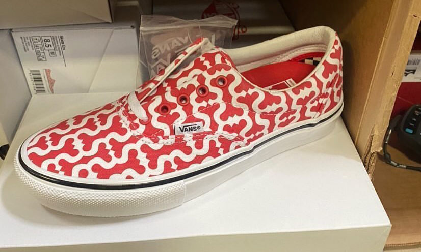 Supreme x Vans 联名鞋款谍照曝光