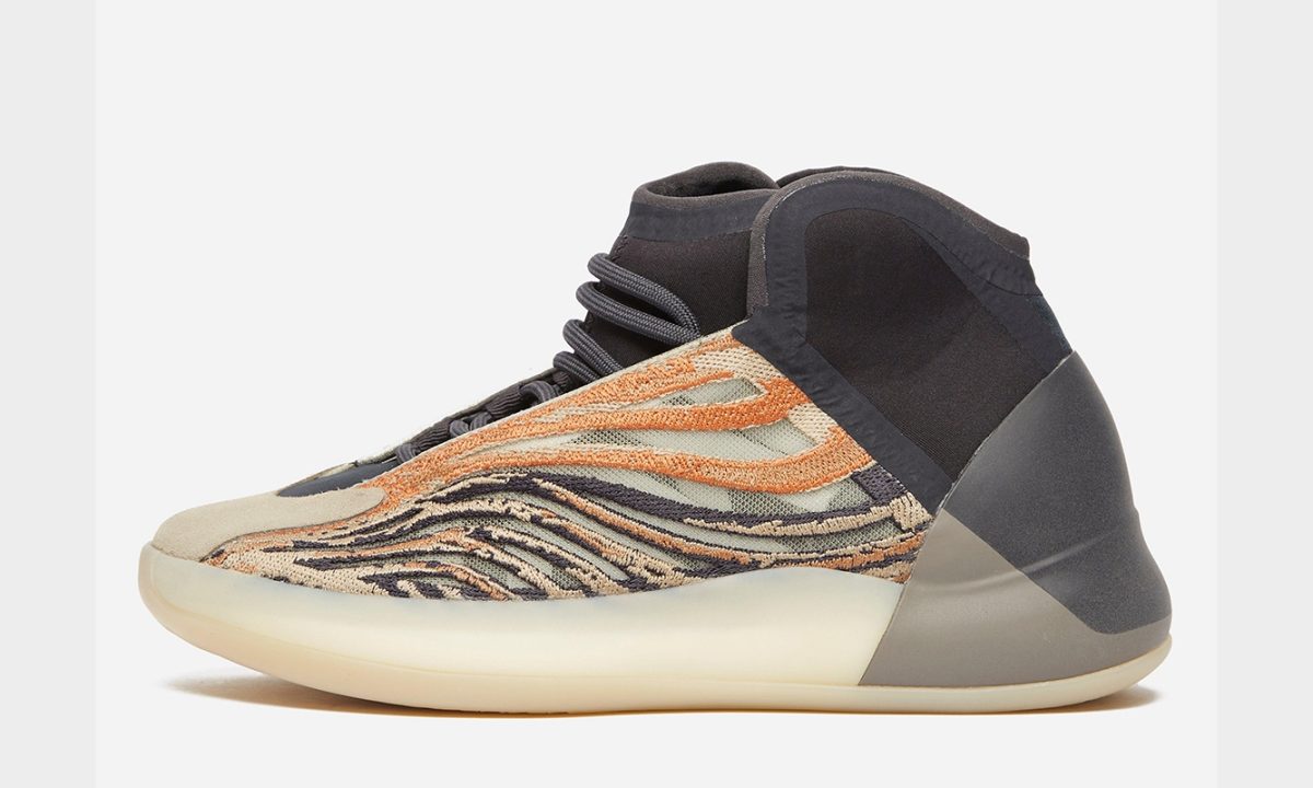 抢先预览 Yeezy Quantum「Flash Orange」