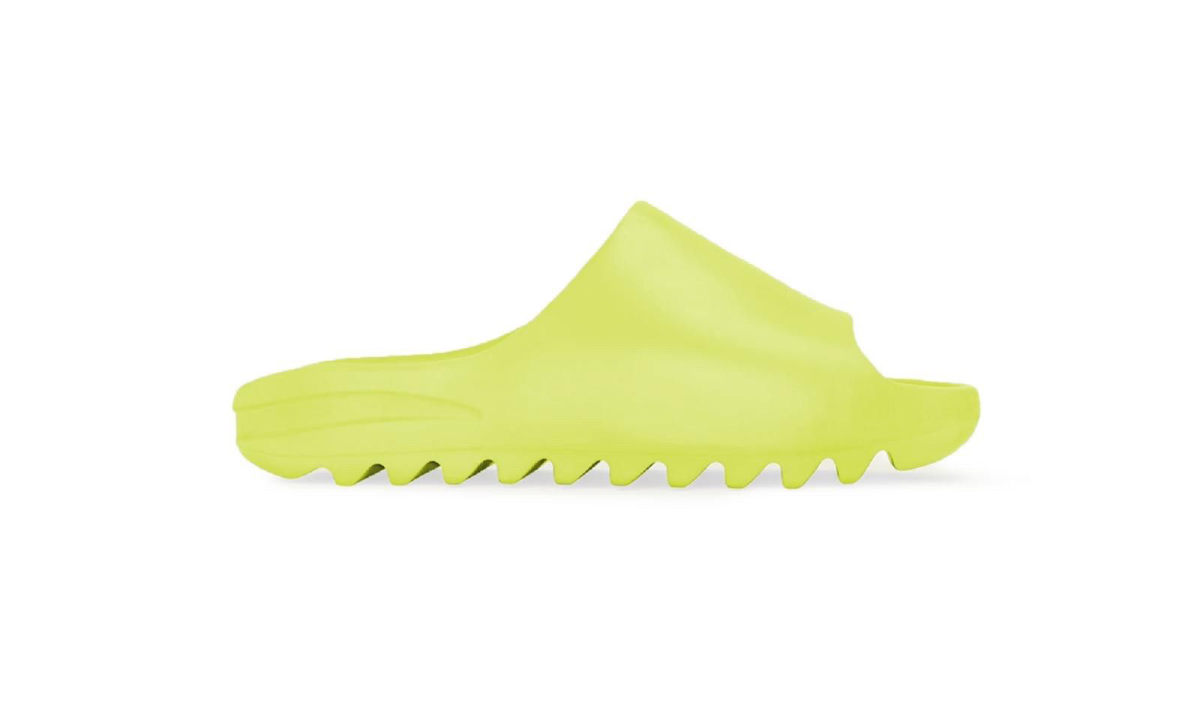 YEEZY SLIDE 新配色「Glow Green」曝光
