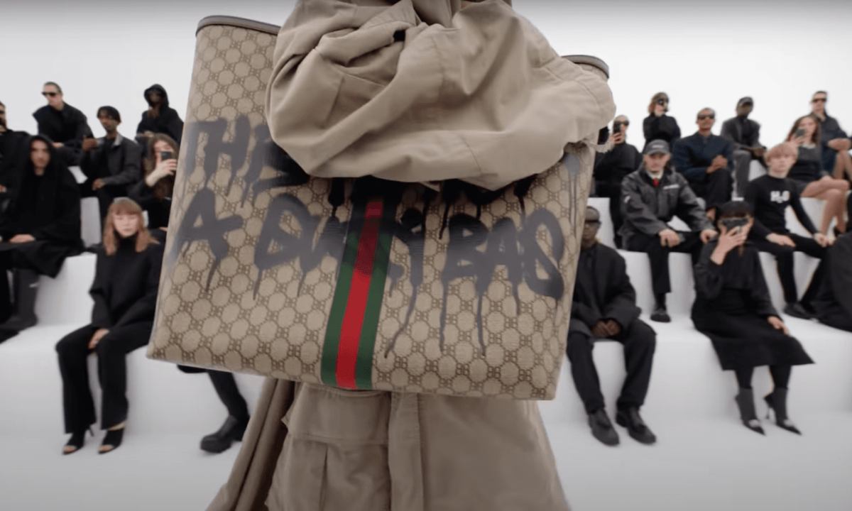 从 A 到 Z，盘点 BALENCIAGA 2022 春夏秀场细节