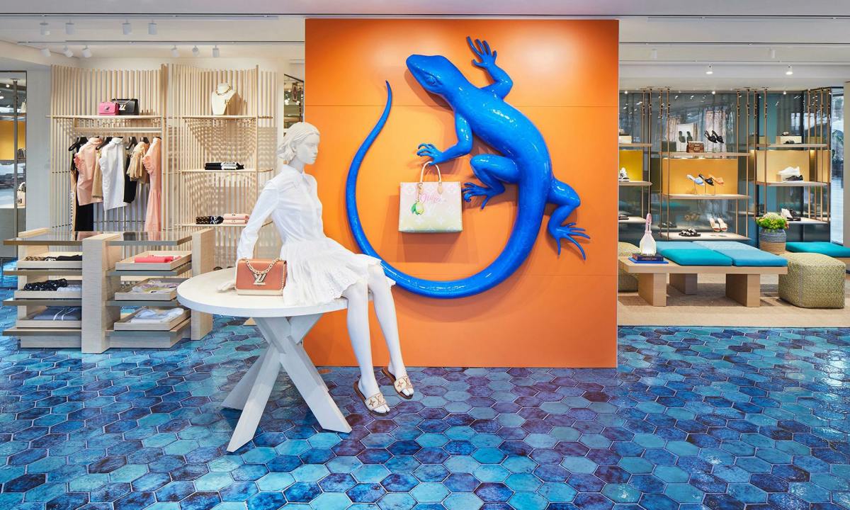 LOUIS VUITTON 首度登录伊维萨岛开设门店