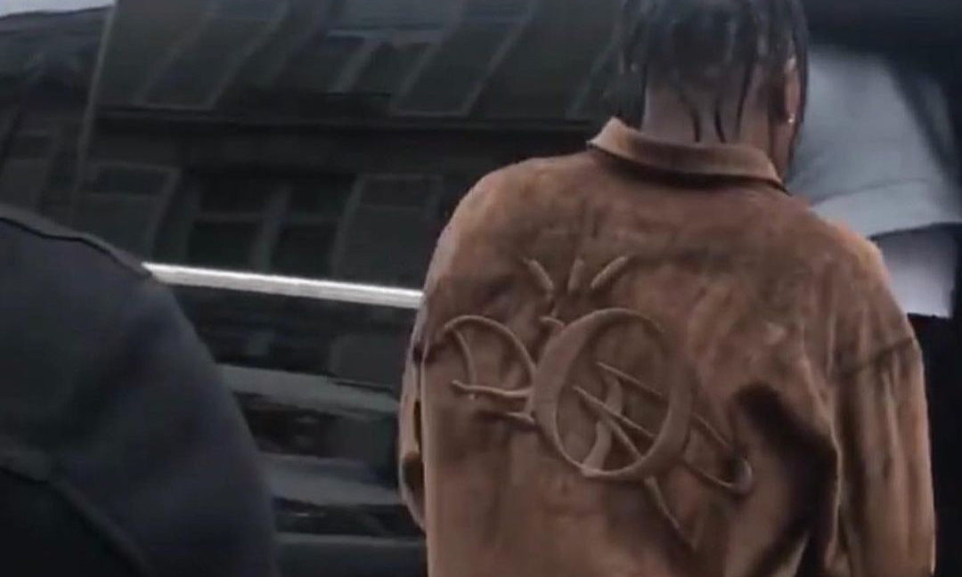 Travis Scott 上身疑似 Cactus Jack x DIOR 联名单品