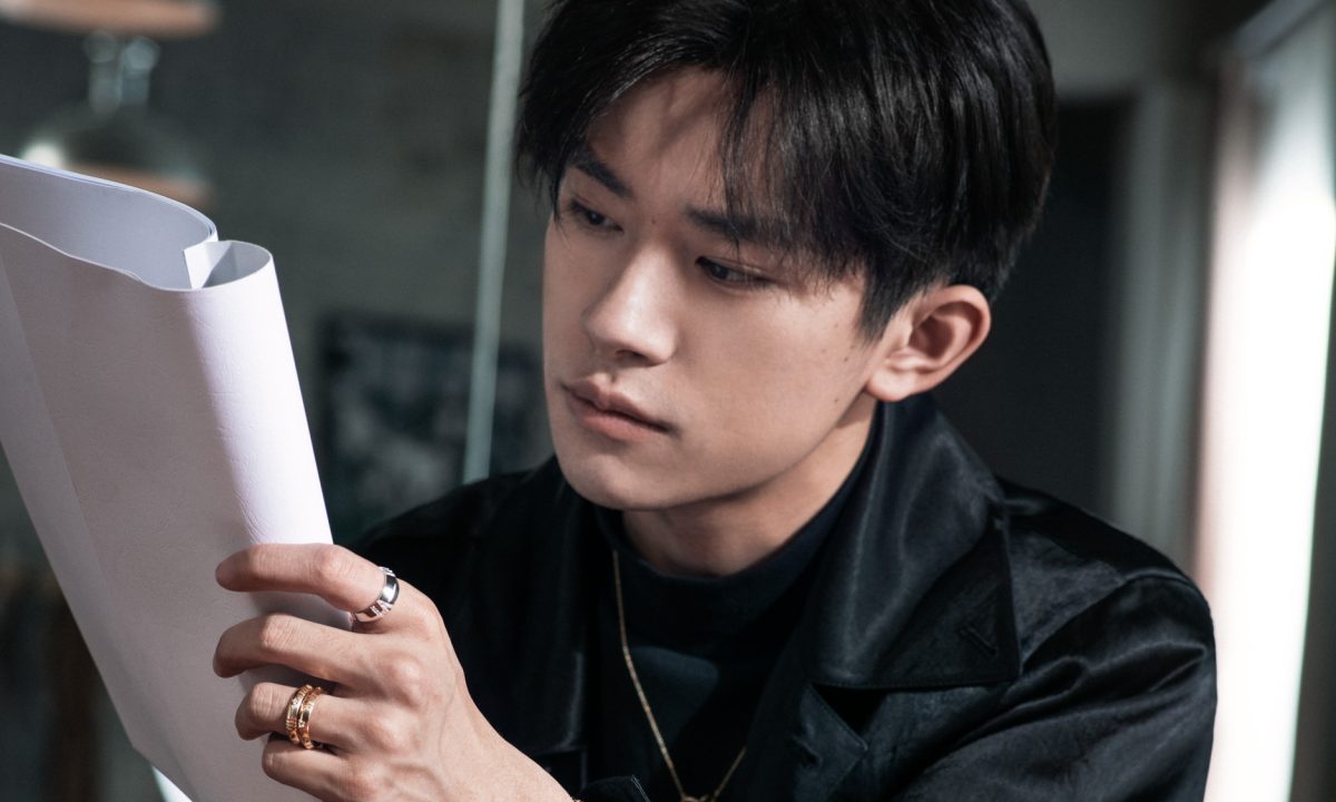 Tiffany & Co.  携手全球品牌代言人易烊千玺演绎全新 Atlas X 系列广告大片