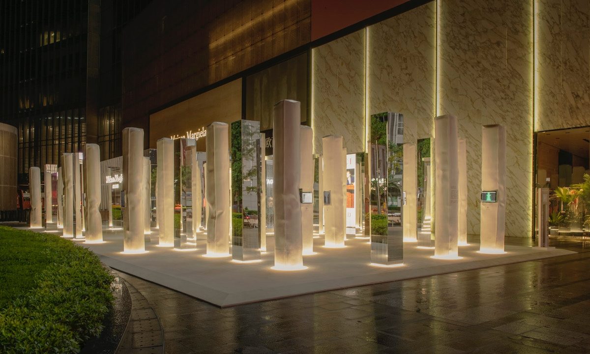 Maison Margiela「The Memory of… 时装以外 凡尘之上」限时展览空间现已向公众开放
