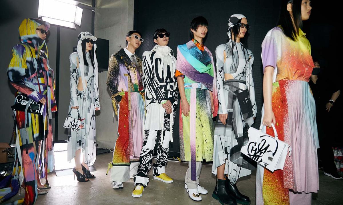 Off-White™ 推出与 KATSU 全新沉浸式合作 OffKat 系列