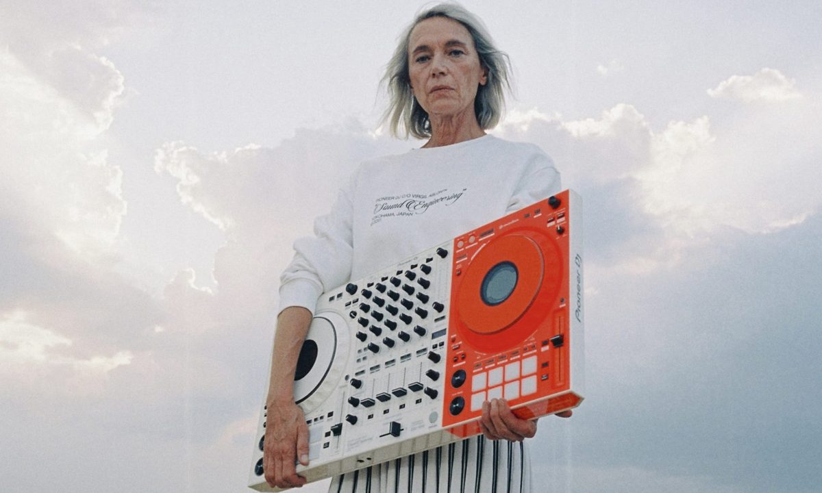 Off-White™ 携手 Pioneer DJ 推出联乘设计
