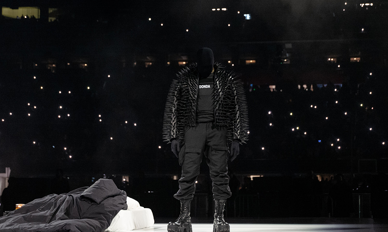 Kanye West 新专《DONDA》发行日期再次延期