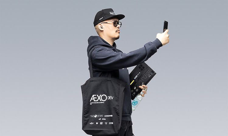Errolson Hugh 示范,ASUS ROG x ACRONYM 造型特辑释出