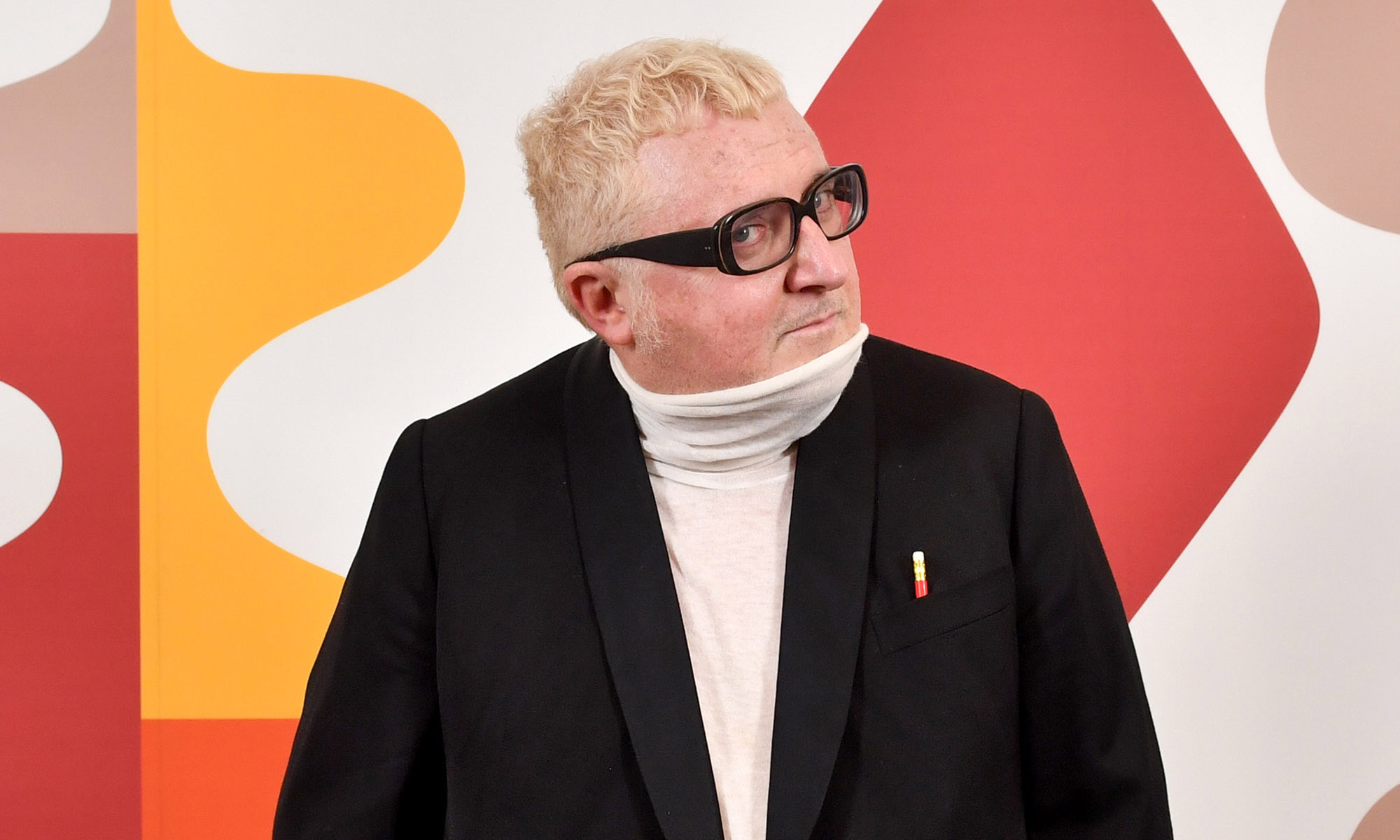 纪念 Alber Elbaz，44 家全球顶尖品牌联合打造时装秀