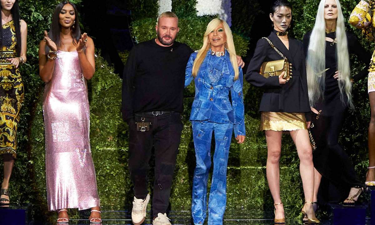 VERSACE x FENDI「FENDACE」2022 早秋系列秀场回顾