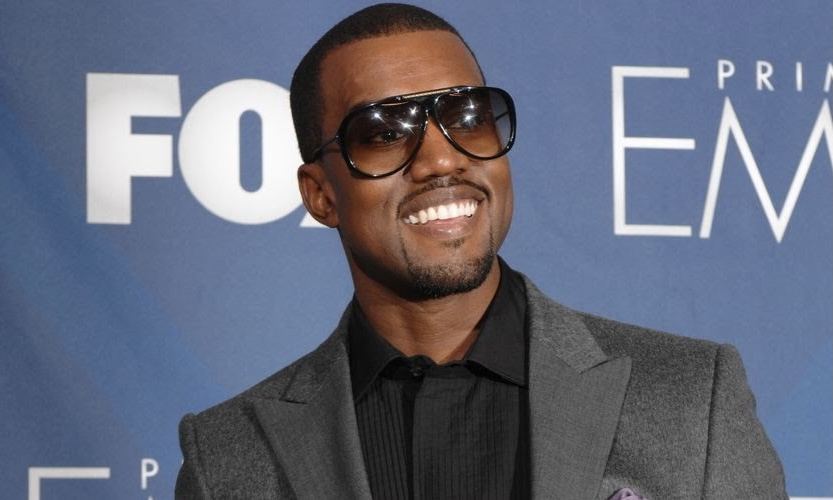 Kanye West 疑似进军家具产业