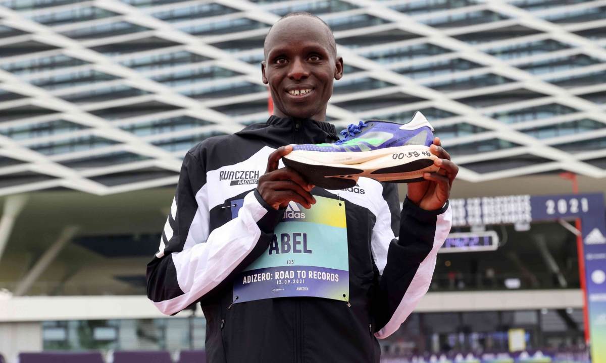 ADIZERO 缔造新纪元，adidas 总部比赛打破多项世界纪录