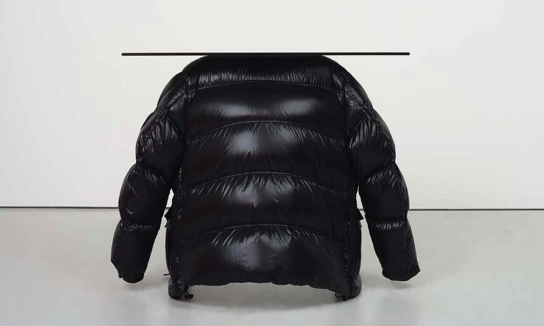Moncler 和 Artsy 举办一场以 2 Moncler 1952 系列为灵感的艺术拍卖会