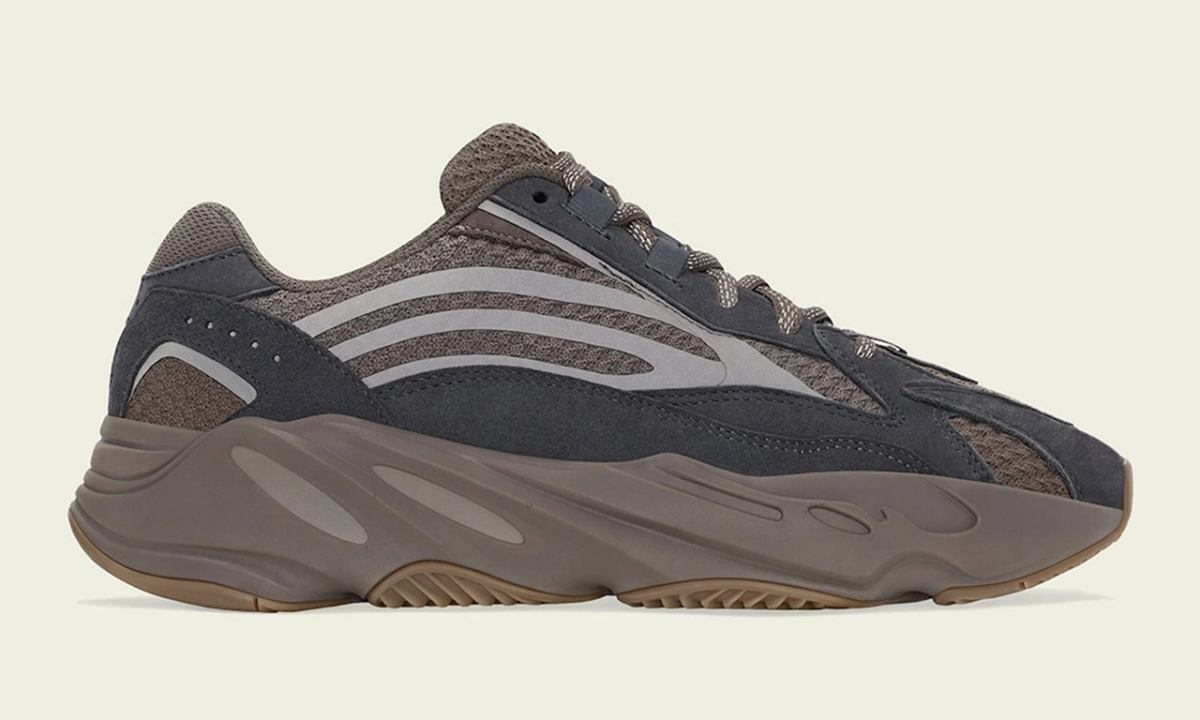 Yeezy Boost 700 V2「Mauve」官方细节图与发售日期释出