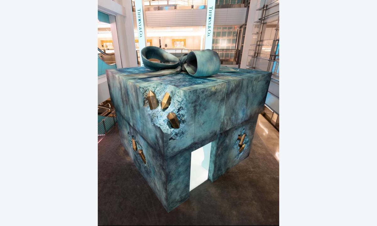 Daniel Arsham x Tiffany & Co. 将合作单品超级放大并放至店内