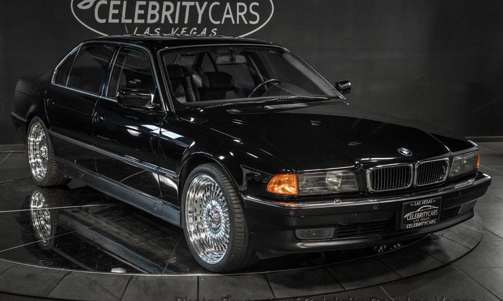 2PAC 遇害时乘坐的 1996 BMW 750IL 售价 170 万美元