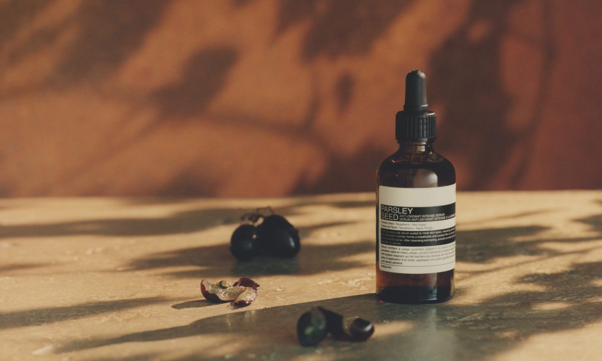 Aesop 全新推出香芹籽抗氧化高效精华