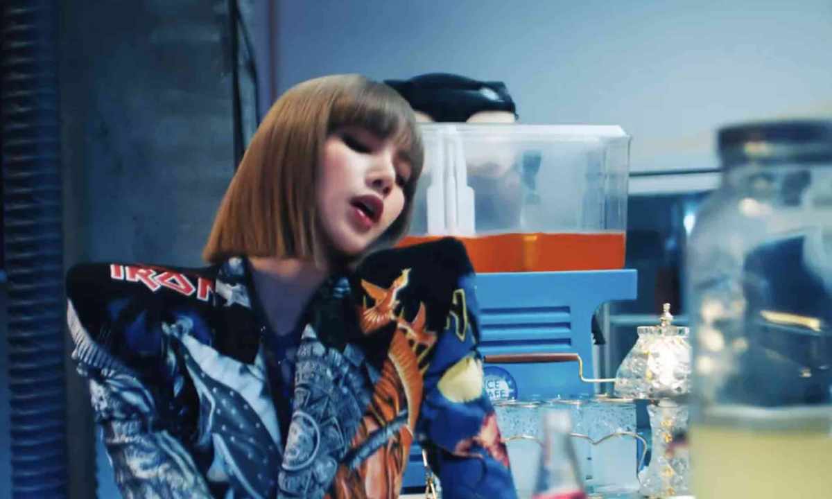 LISA 初 Solo《LALISA》MV 正式发布