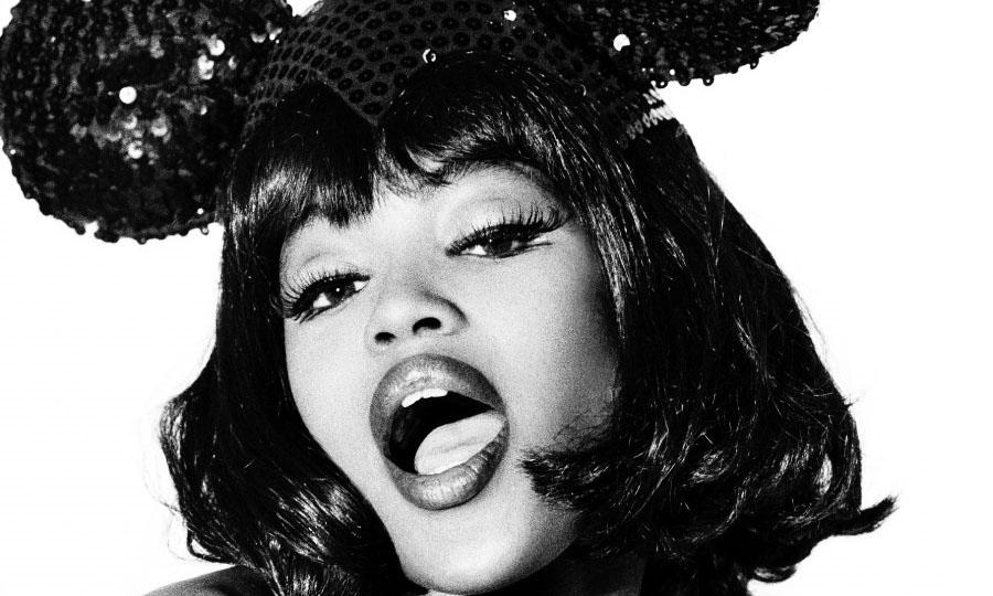 超模 Naomi Campbell 和 Kate Moss 照片将作为 NFT 拍卖