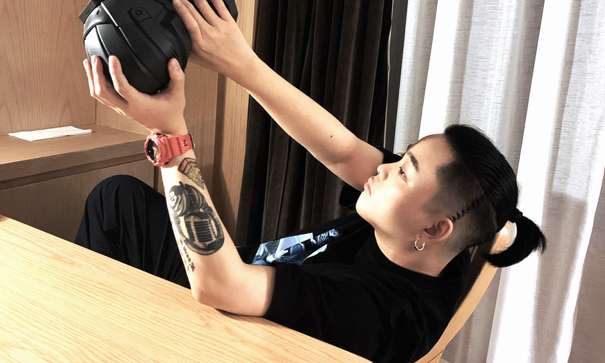 李佳隆：不介意被贴标签，但我不只有一面