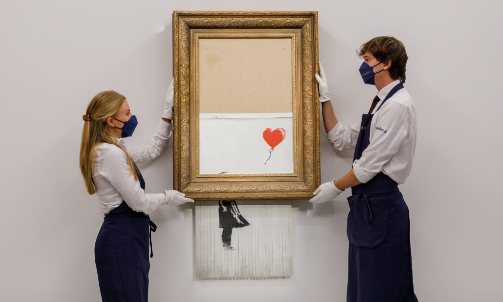 Banksy 被损坏的作品「Love is in the Bin」以创纪录的 1,600 万英镑售出