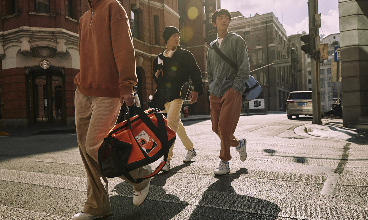 重返 90S 校园时代，New Balance 550 斯伯丁特别礼盒套装即将发售